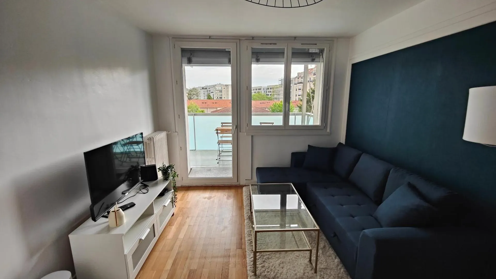 Apartment Appartement T4 Avec Terrasse Et Parking Villeurbanne
